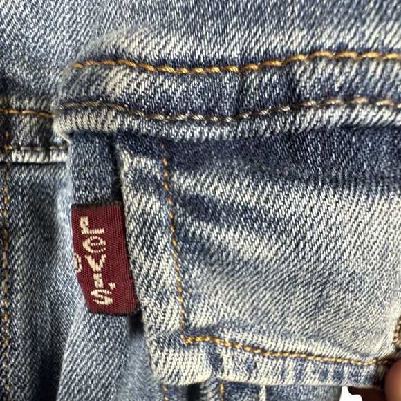 Levi's Womens Denim Trucker Jacket 2X 2XG Blue Jean Cotton Blend Casual - Picture 5 of 7